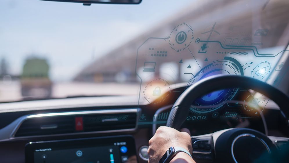 Prikaz na vjetrobranskom staklu, ilustracija