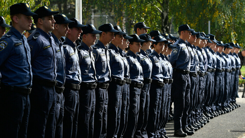 Policajci bi mogli dobiti kamere na odorama (ilustracija)