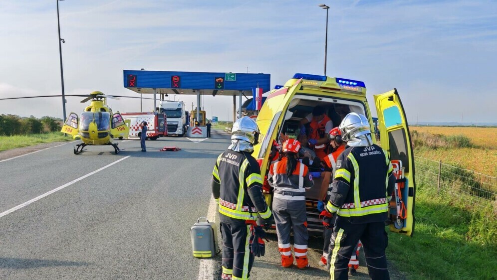 Vatrogasci pomogli pri slijetanju helikoptera