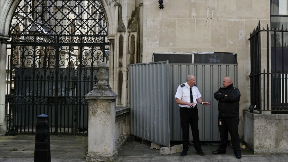 Prekriven mural na londonskom Visokom sudu