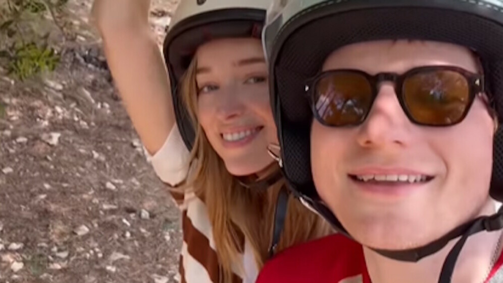 Ed Sheeran i Phoebe Dynevor