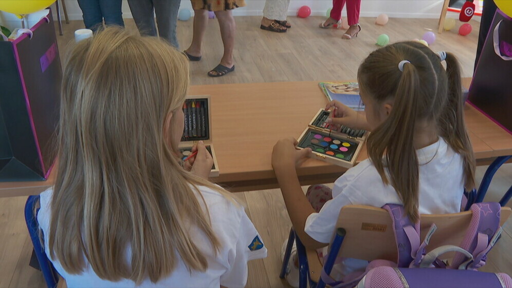 Drvenik Veli otvorio vrata za dvije učenice - 2