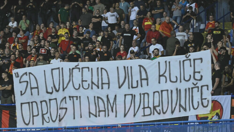 Isprika crnogorskih navijača