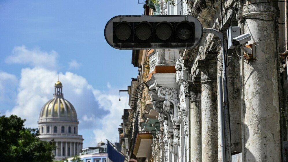 Ugašeni semafor na Kubi