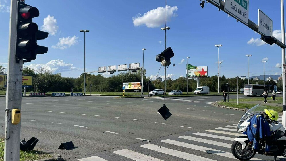 Oštećen semafor na križanju SR Njemačke i Vatikanske