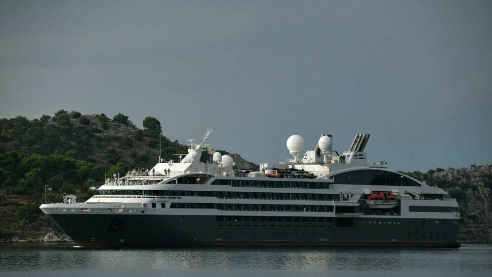 Kruzer L'Austral u Šibeniku - 1