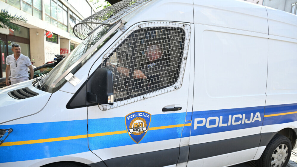 Privođenje, ilustracija