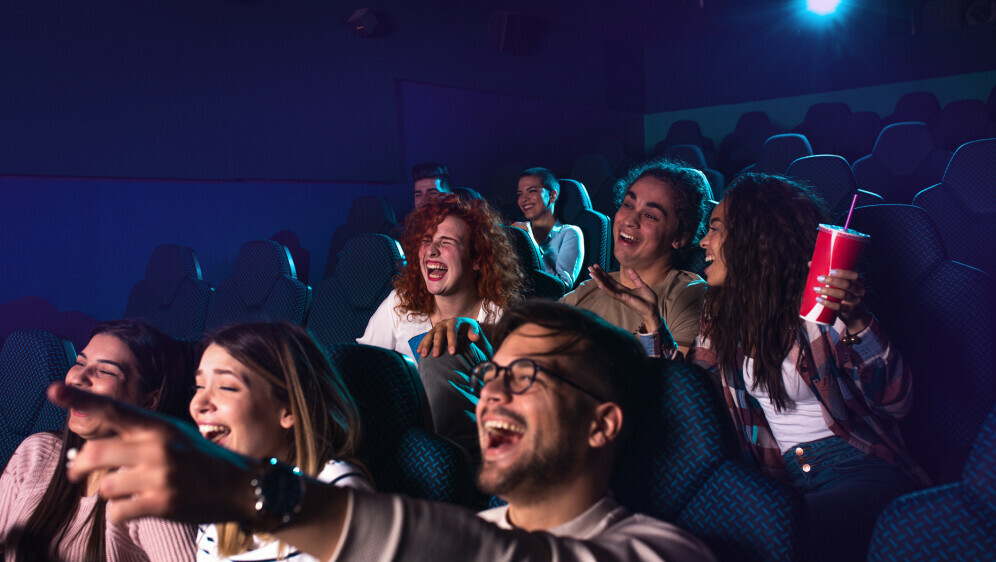 Kako se piše: smiješniji ili smješniji