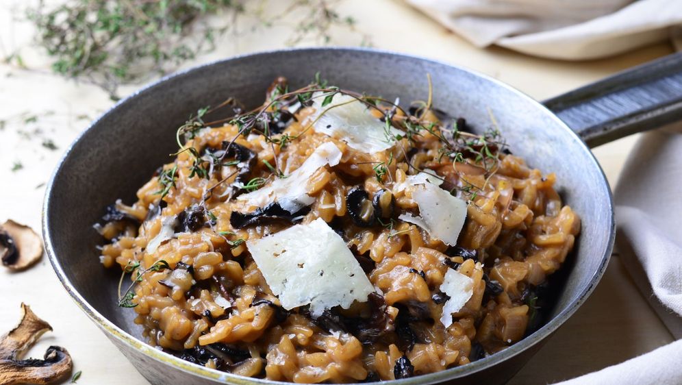 Tjestenina u umaku od smeđih šampinjona