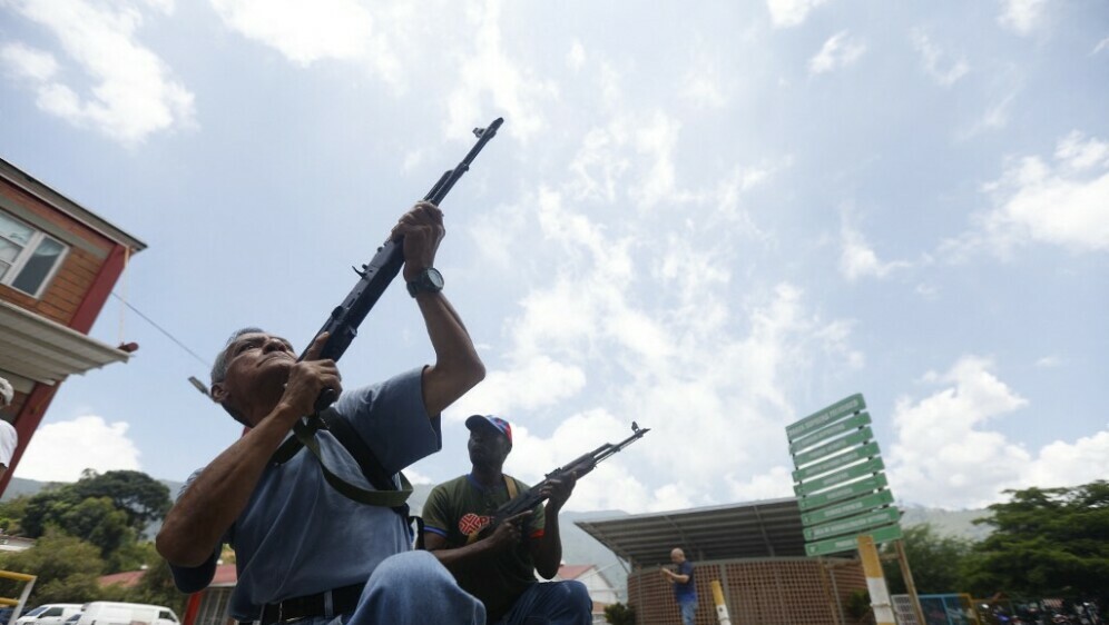 Venezuela obučava civile o uporabi oružja u slučaju američkog napada - 6