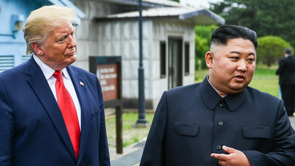 Donald Trump i Kim Jong Un za vrijeme susreta na granici Sjeverne i Južne Koreje