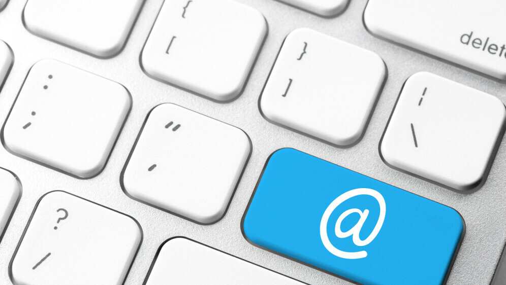 Kako se piše: adresa e-pošte ili e-adresa