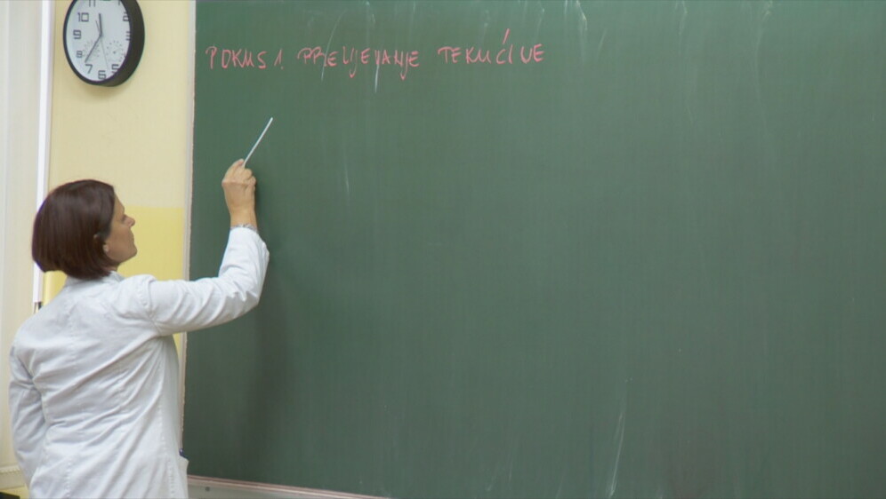 Nedostatak profesora u školama