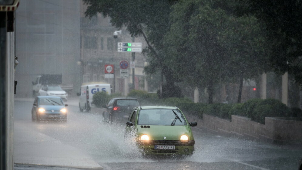 Jaka kiša stvara probleme u Šibeniku - 36