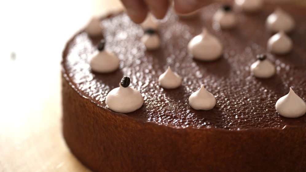 Torta od karamelizirane kave s narančom i hrskavcima by Luka Sopta