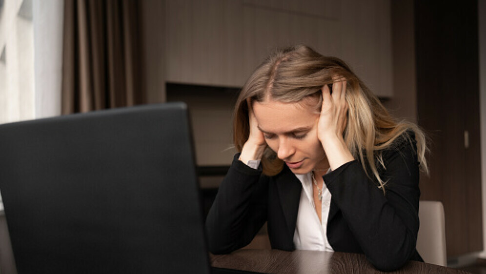 Žena na poslu, ilustracija