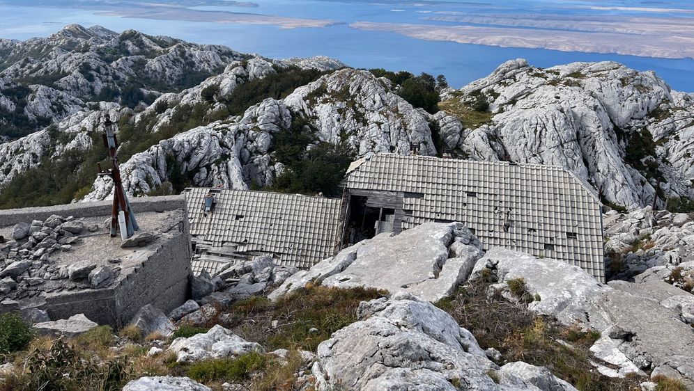 Bivša vojna baza Panos na Velebitu - 1